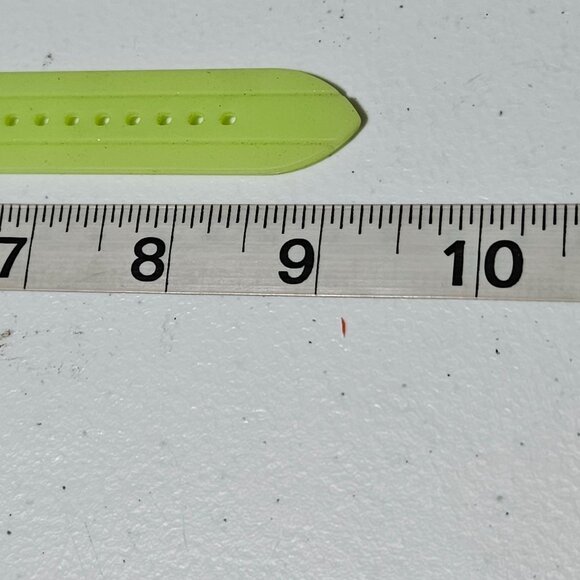 Retro Minimalist Neon Green Silicone Watch Band Textured Design 80s 90s Fashion - Picture 5 of 5